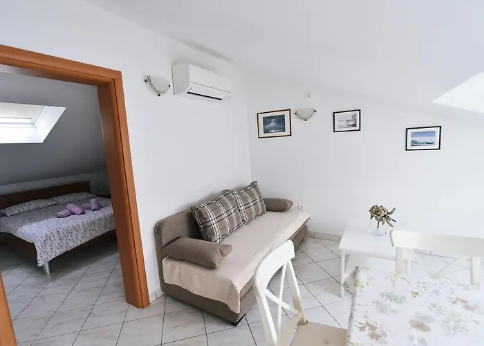 Apartament Luni Ii