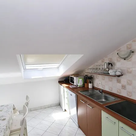 Luni Ii Apartmán *